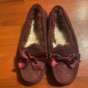Mauve/maroon UGG shoes
